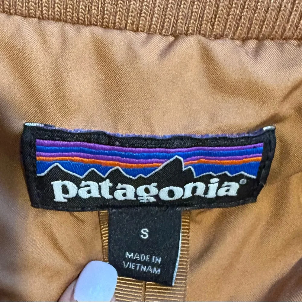 Patagonia® Worn Wear Women's Los Gatos Bomber Jacket Camel size Small - Picture 3 of 5
